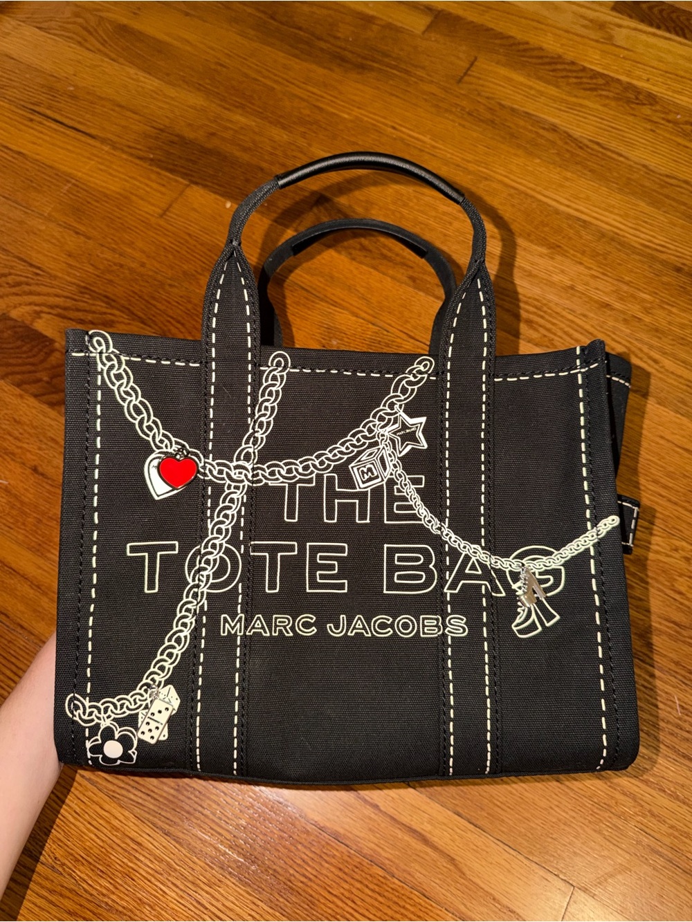 NWT Marc Jacobs The Chain Medium Tote Bag Black Graphic Print Crossbody